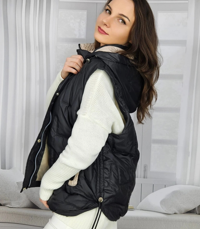 Vesta scurtă fără mâneci pentru femei PLUS SIZE STELLA