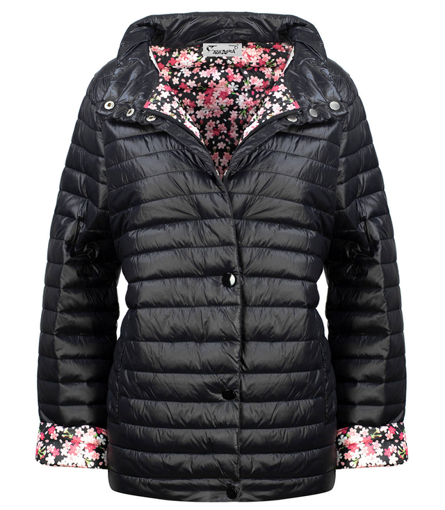 Jachetă scurtă de tranziție matlasată cu flori