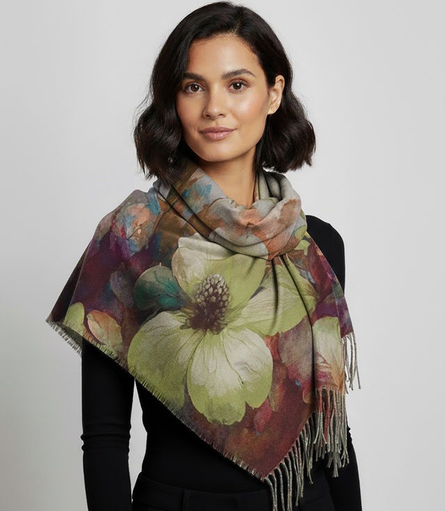 Eșarfă florală mare elegantă cu ciucuri